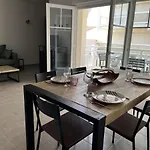 T3 De 66m² Avec Terrasse, Parking Et Proche Jetee Thiers, Centre-ville D'arcachon - Fr-1-374-209 * Arcachon