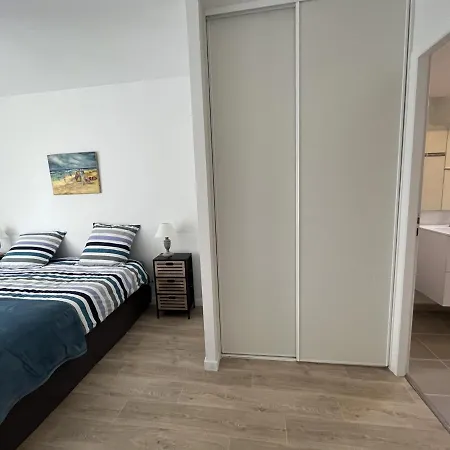 Daire T3 De 66m² Avec Terrasse, Parking Et Proche Jetee Thiers, Centre-ville D'arcachon - Fr-1-374-209